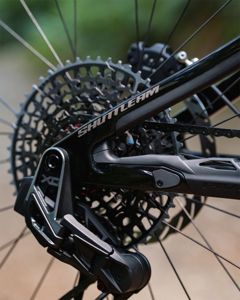 Pivot Cycles Shuttle AM - Thumbnail 5